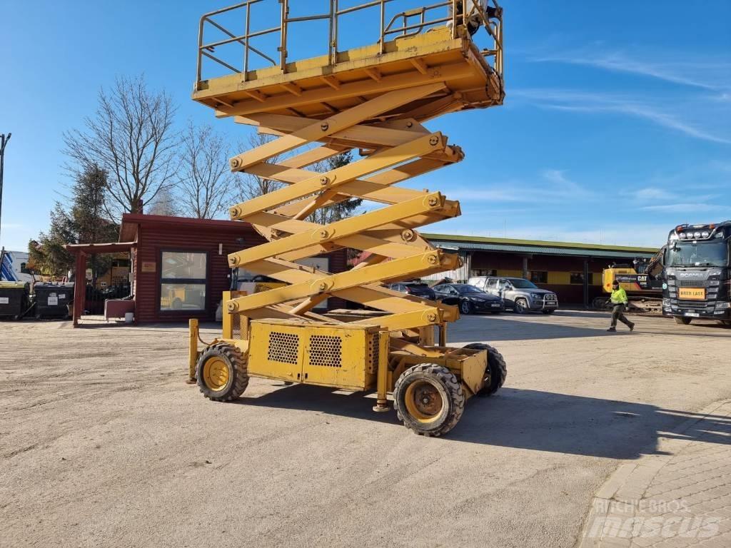 UpRight SL30 가위형 리프트