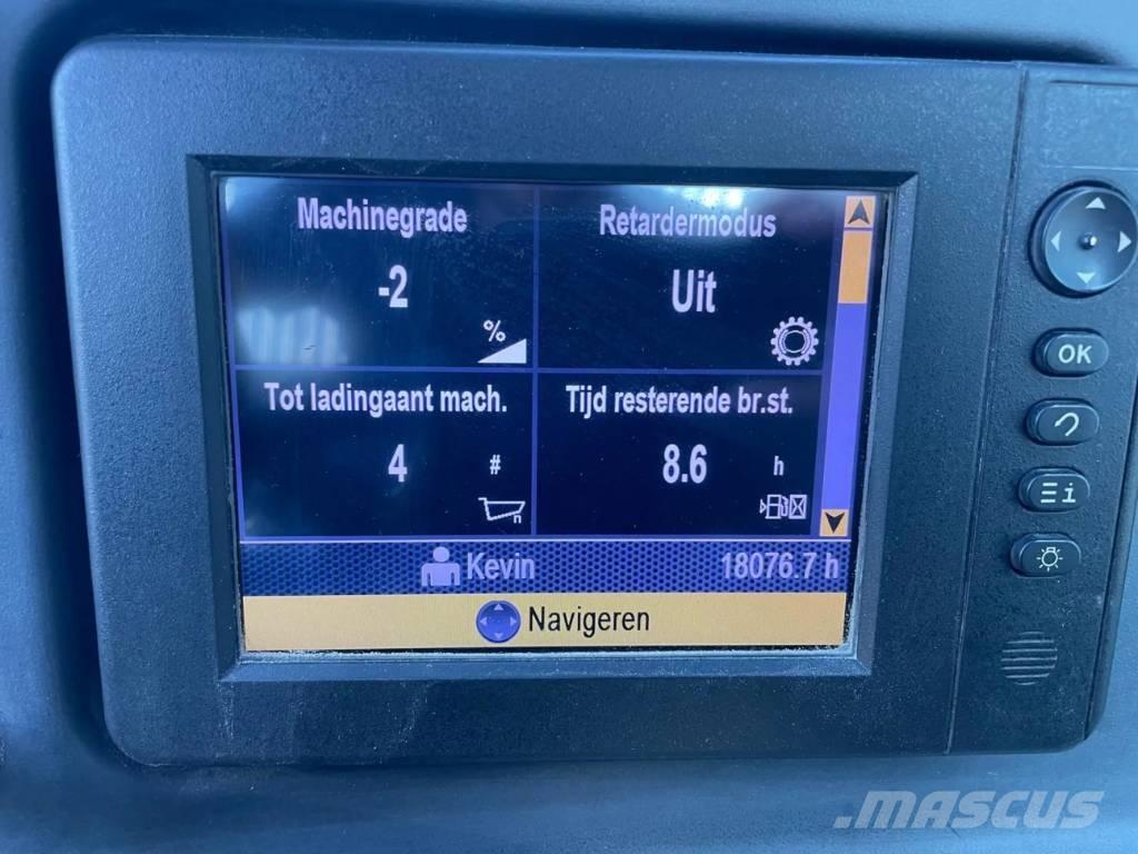 CAT 740B 연결식 홀러