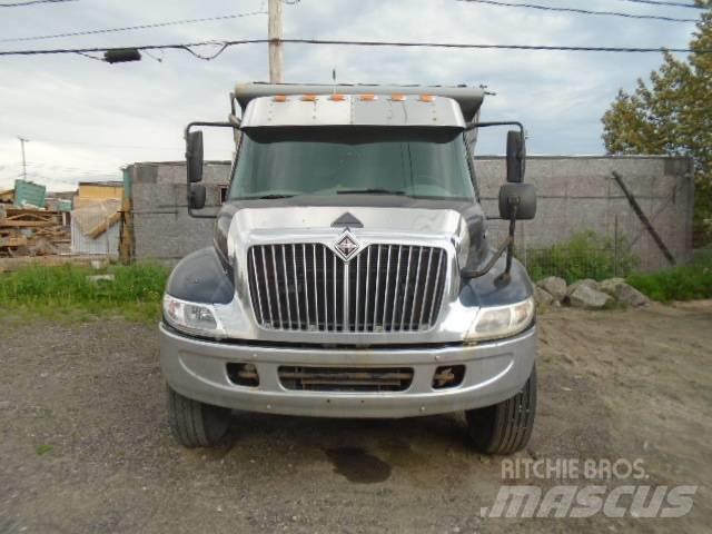 International 4300 덤프 트럭
