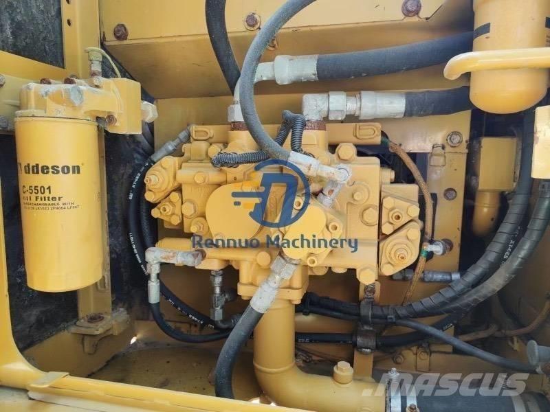 CAT 315D2 중형굴삭기 7톤-28톤