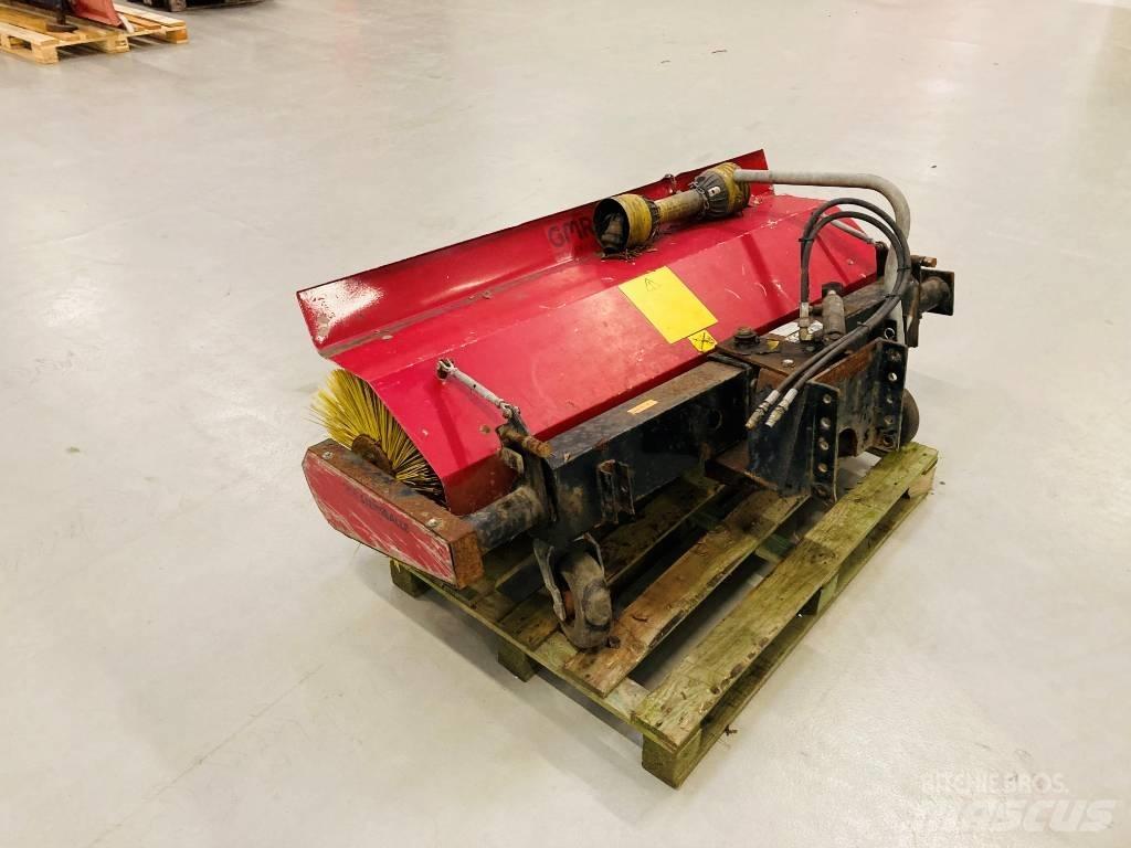 GMR Kost 150 cm 도로 청소차