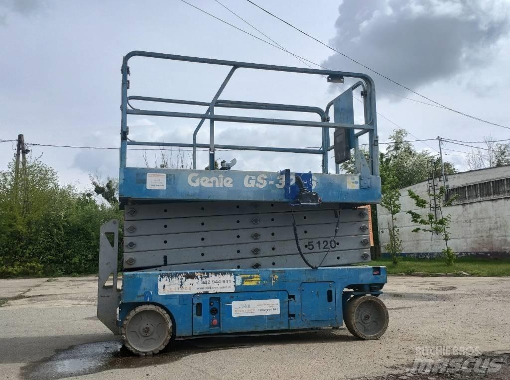 Genie GS 3246 가위형 리프트