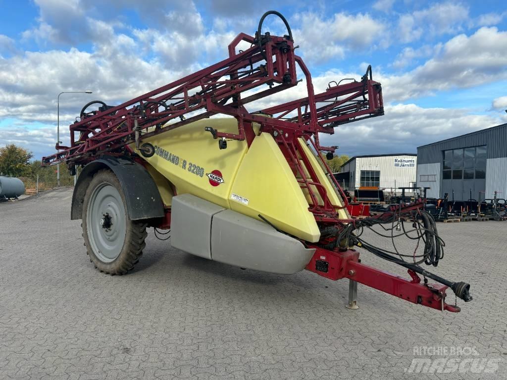 Hardi Commander 3200 견인형 분무기