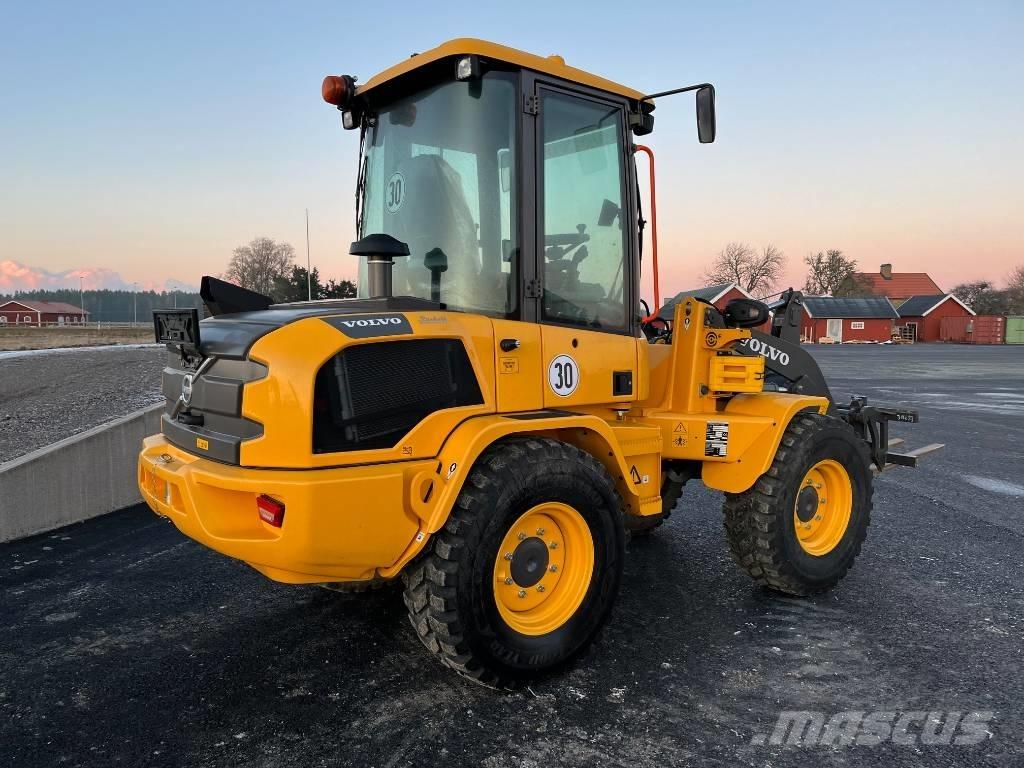 Volvo L30 HS  휠로우더