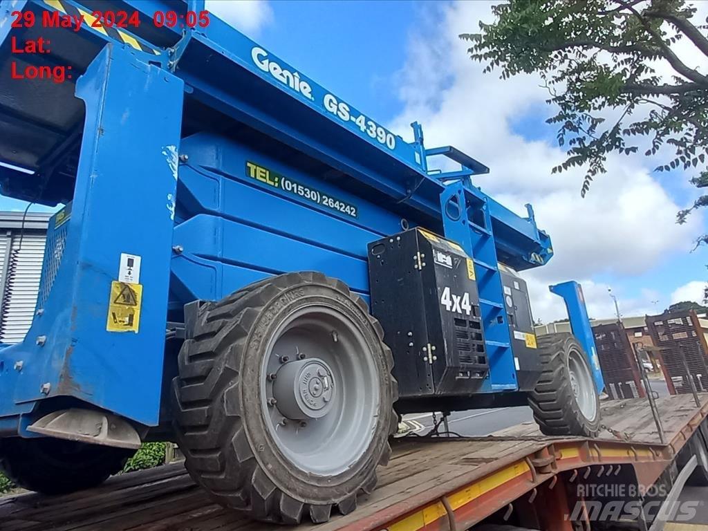 Genie GS 4390 가위형 리프트