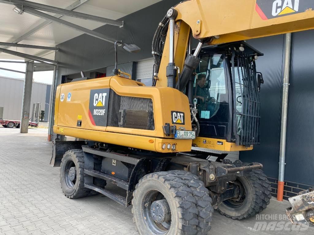CAT M 320 F  휠 굴삭기