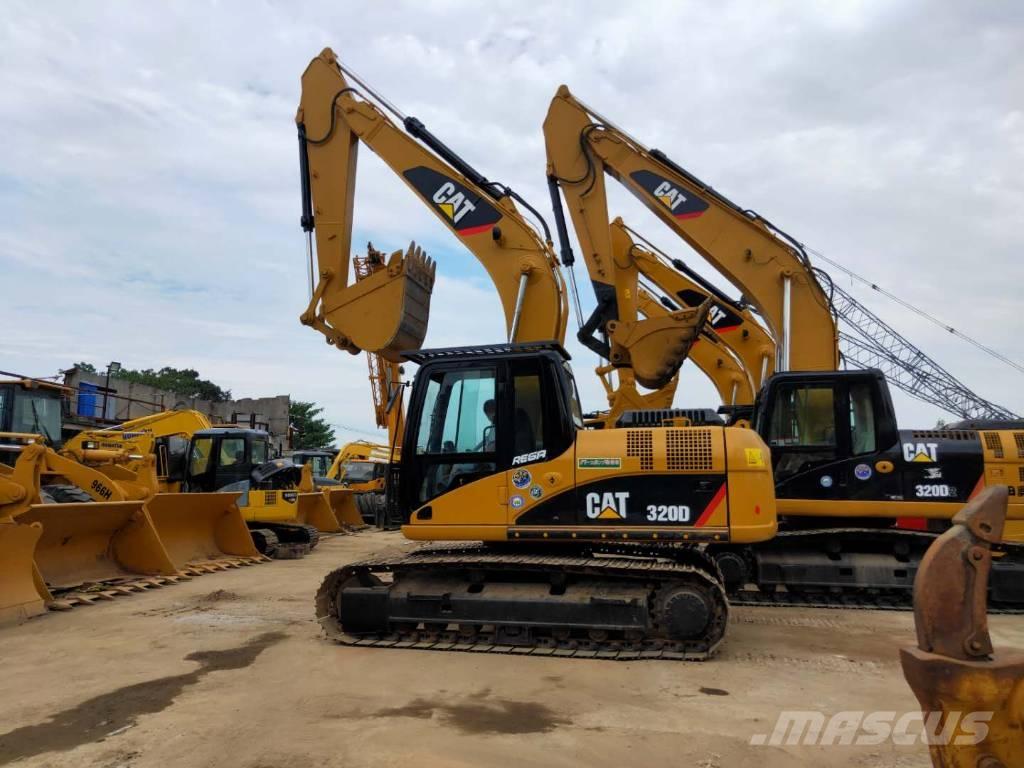 CAT 320D 대형 굴삭기 29톤 이상