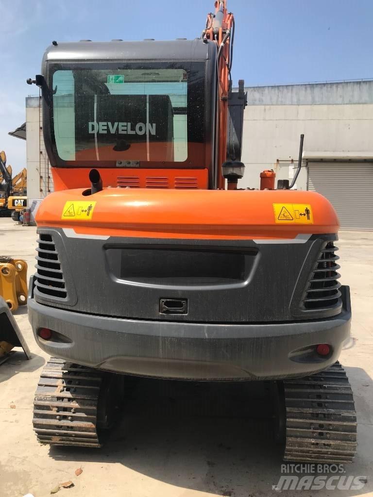 Doosan DX 60 대형 굴삭기 29톤 이상