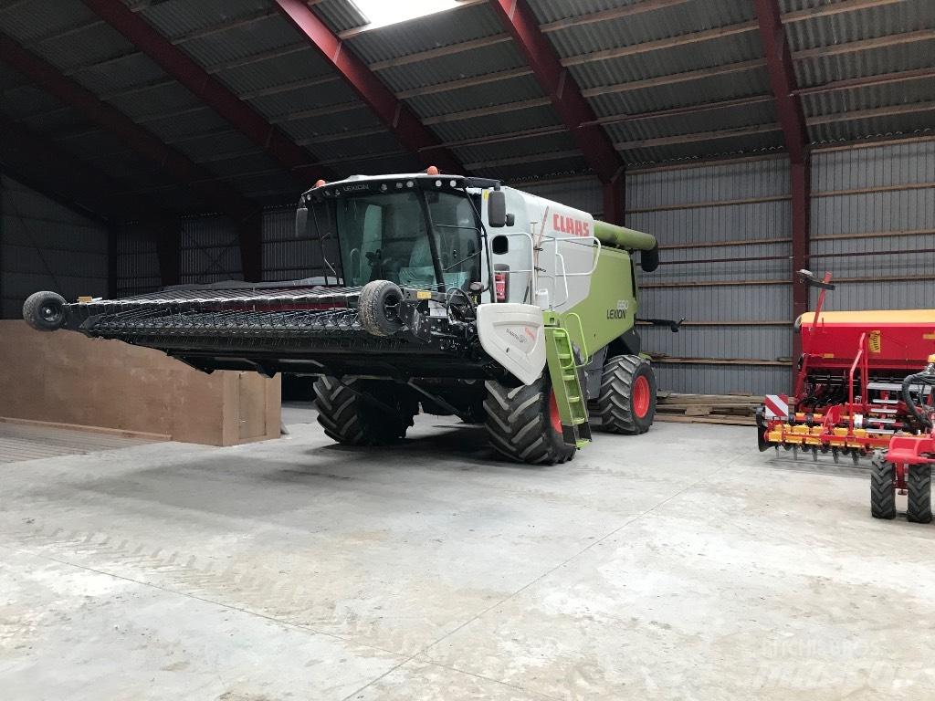 CLAAS Lexion 650 콤바인 수확기