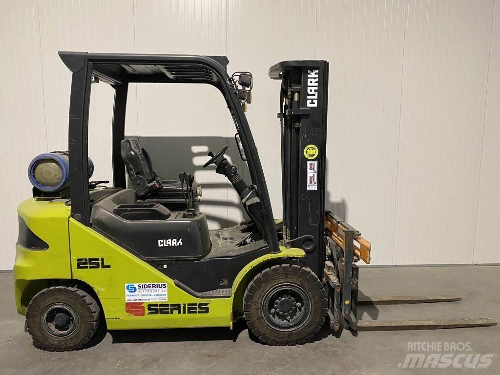 Clark S25L LPG 지게차