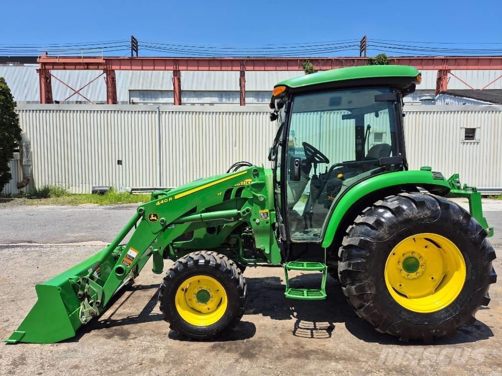John Deere 4044 R 트랙터