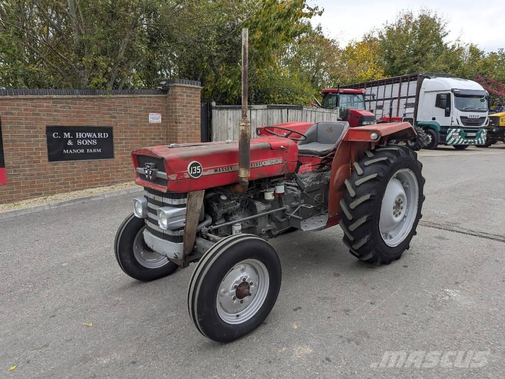 Massey Ferguson 135 트랙터