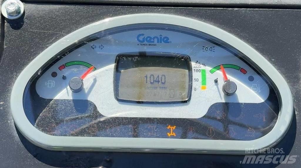 Genie GTH 1056 텔러 핸들러