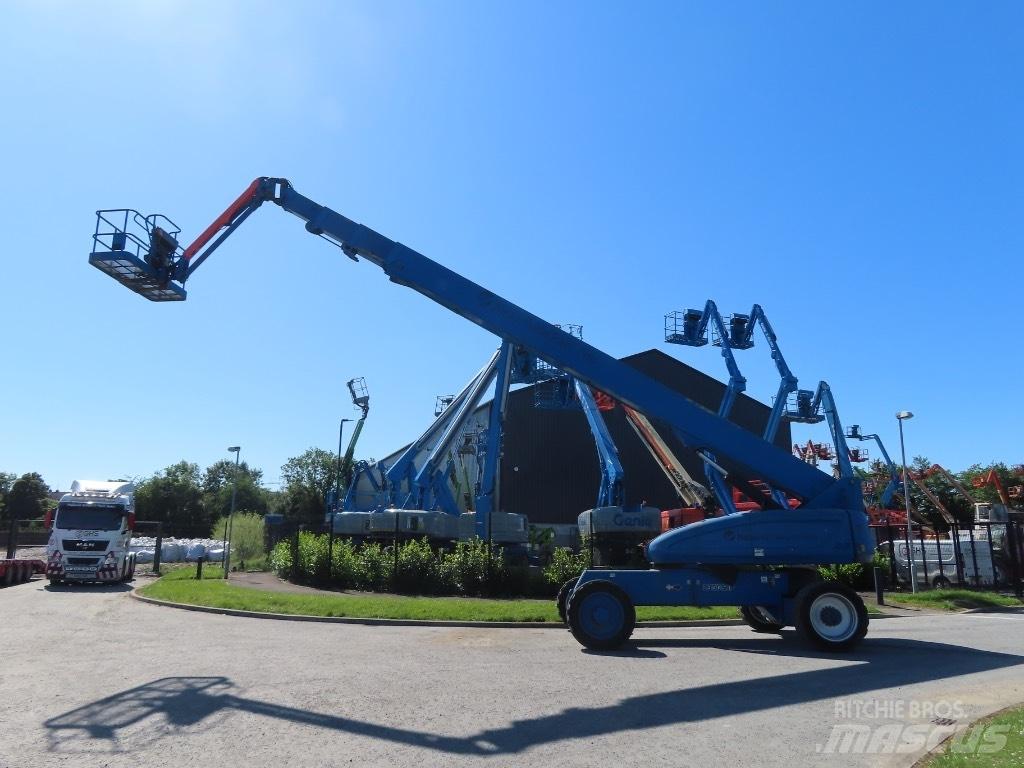 JLG 1350 SJP 견인식 전동이동 리프트