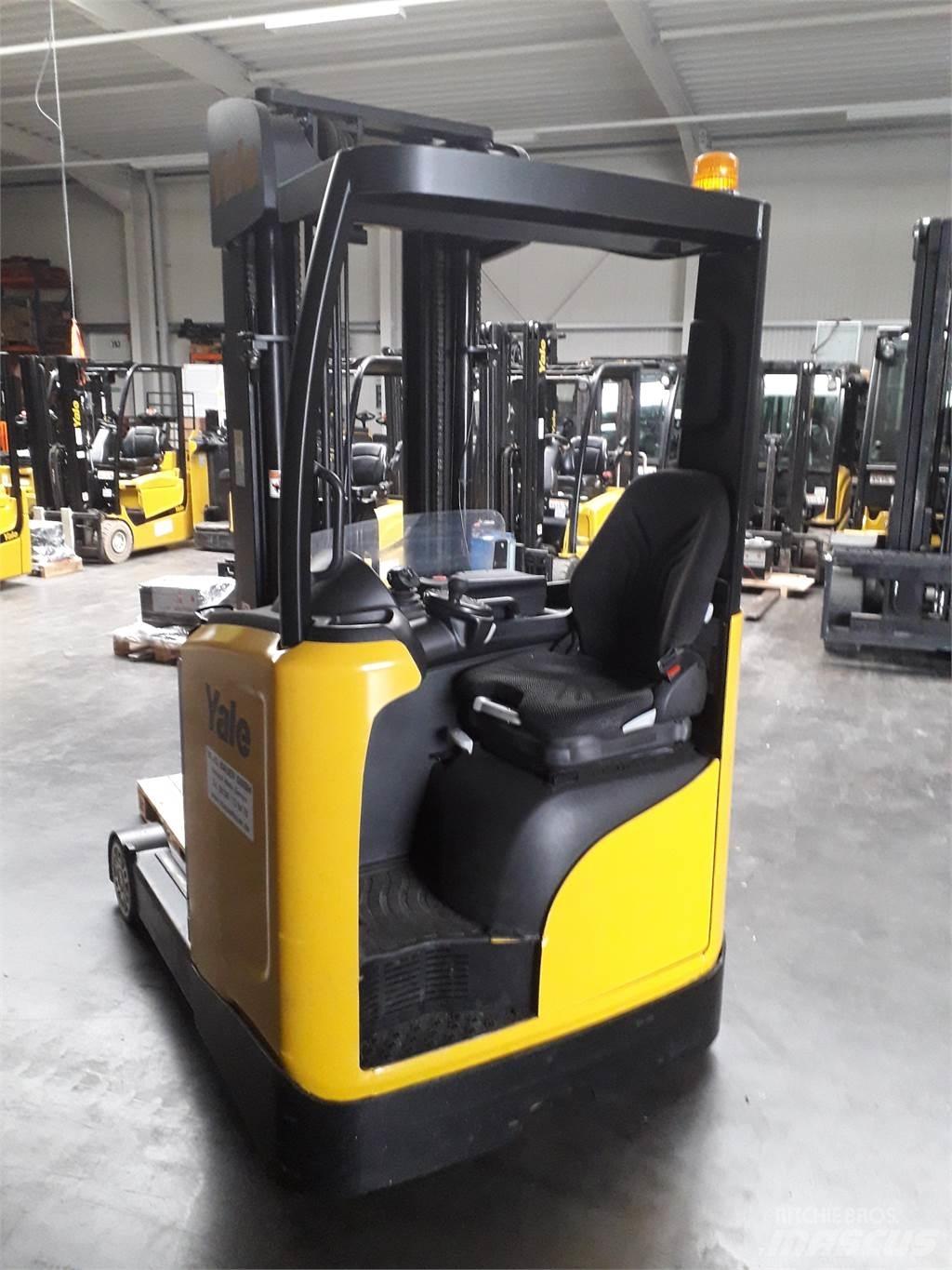 Yale MR14 리치 트럭