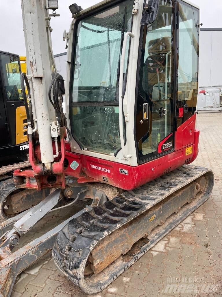 Takeuchi TB 260 소형 굴삭기 7톤 미만
