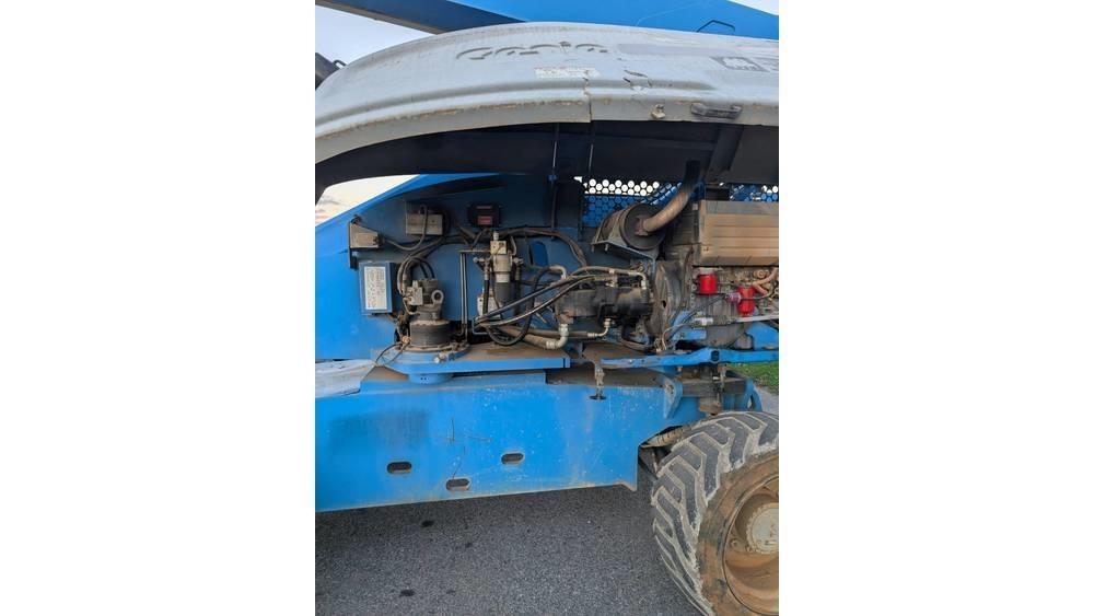 Genie S 80x 견인식 전동이동 리프트