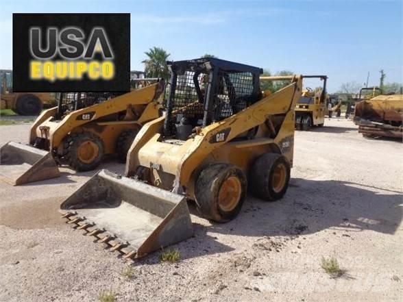 CAT 252B3  스키드로더