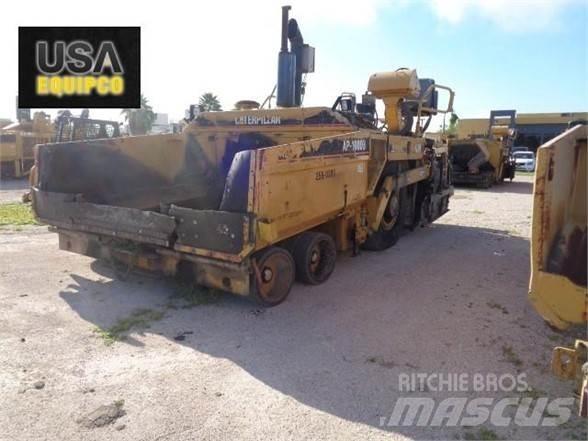 CAT AP-1000B 아스팔트 포장장비