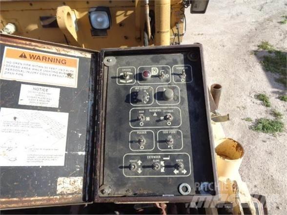 CAT AP-1000B 아스팔트 포장장비
