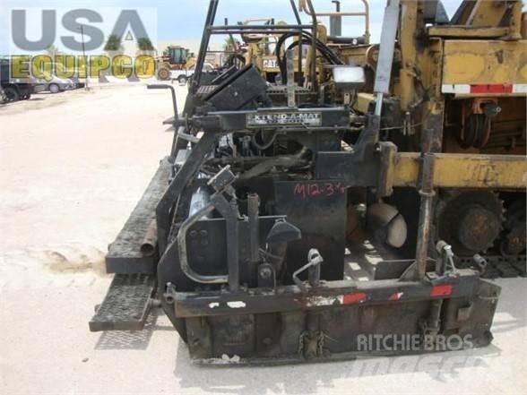 CAT AP-1050B 아스팔트 포장장비