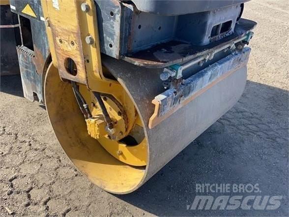 CAT CB-214E 싱글 드럼 롤러