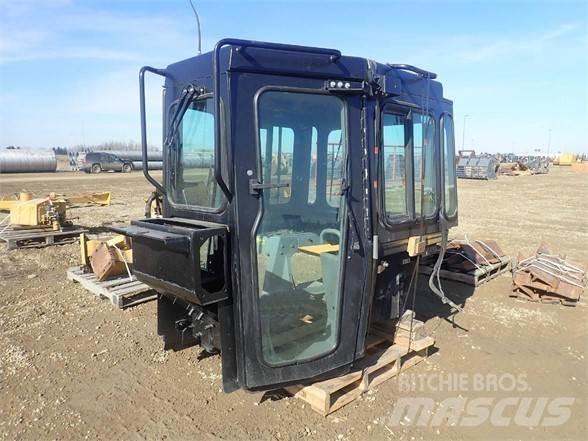 CAT D6R 캐빈 및 인테리어