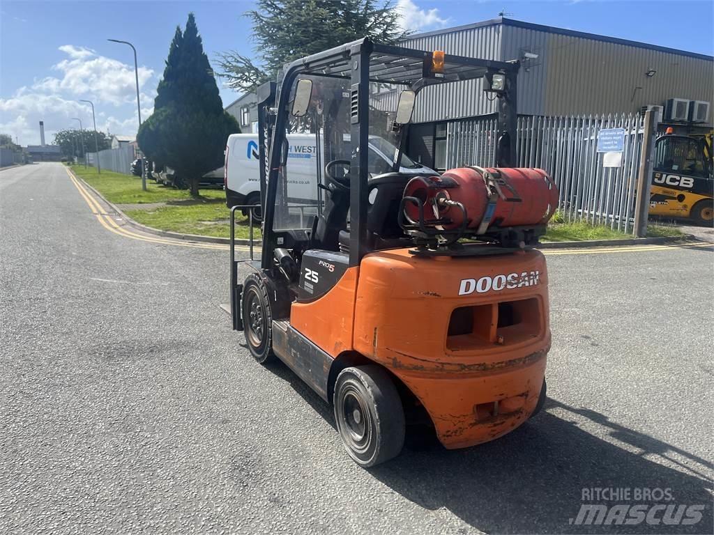 Doosan G25P-5 LPG 지게차