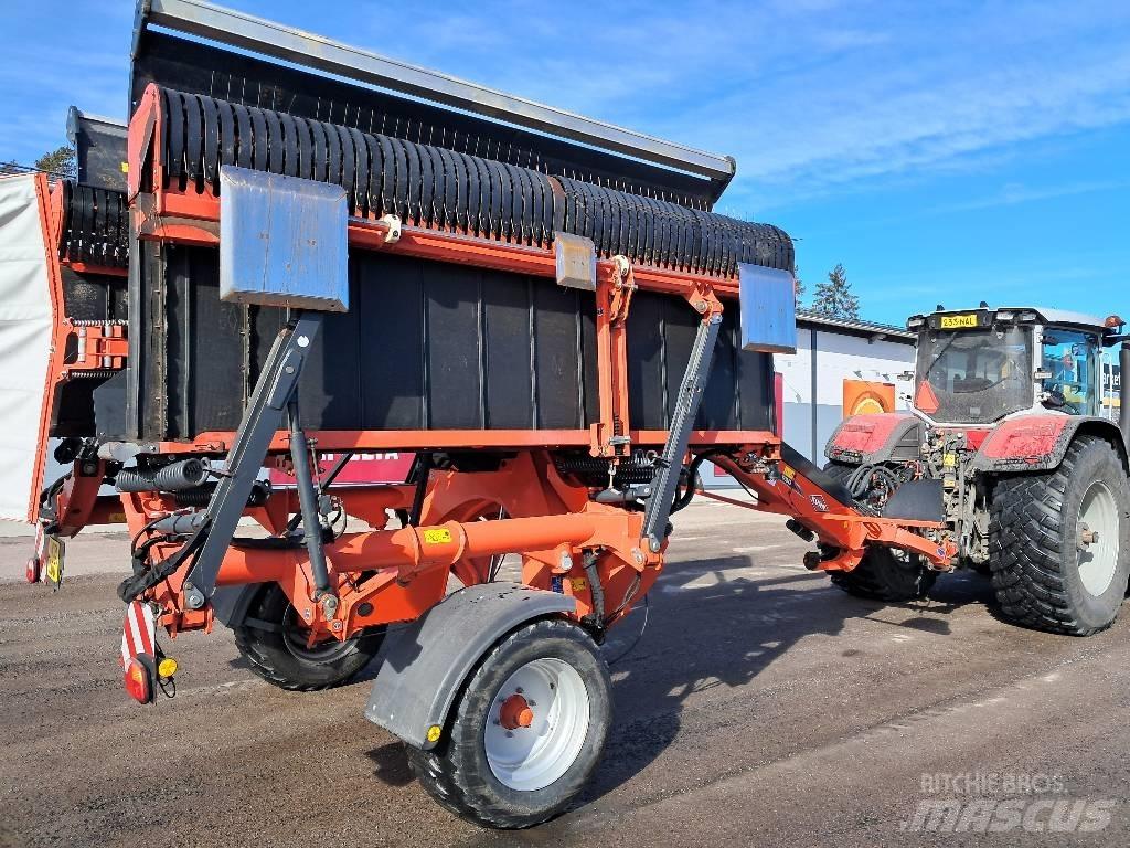 Kuhn Merge Maxx 950 윈드로어