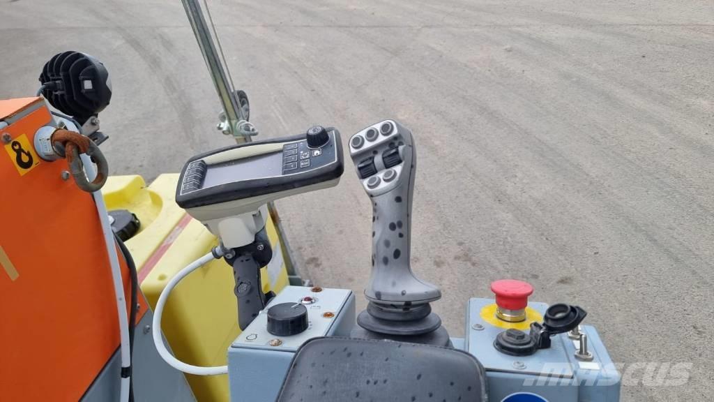  UNICUT 600 FLOOR SAW 암석 및 콘크리트 절단기