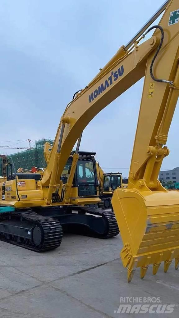 Komatsu PC 300-8 대형 굴삭기 29톤 이상