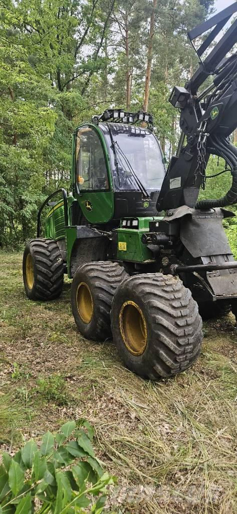John Deere 1070e 원목 하베스터