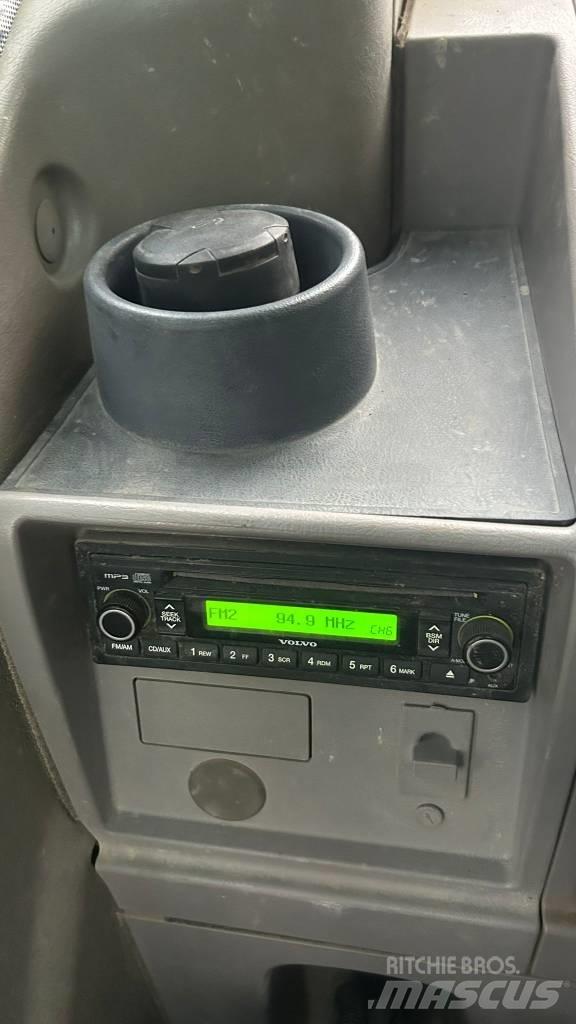 Volvo EW 140 C  휠 굴삭기