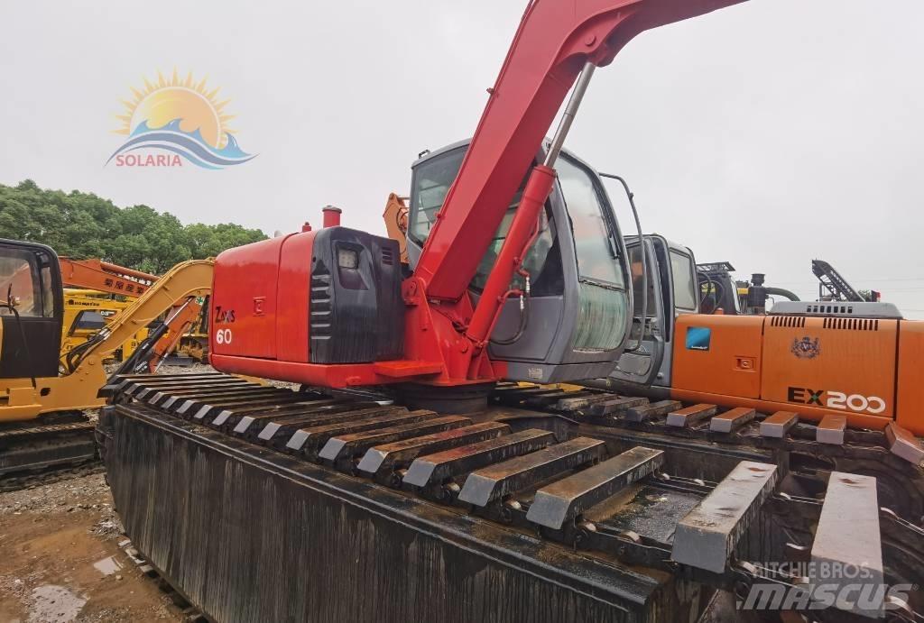 Hitachi ZX 60 수륙양용 굴삭기