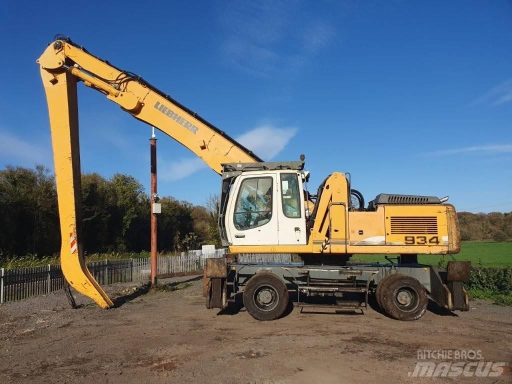 Liebherr A 934 C 폐기물/산업 처리기