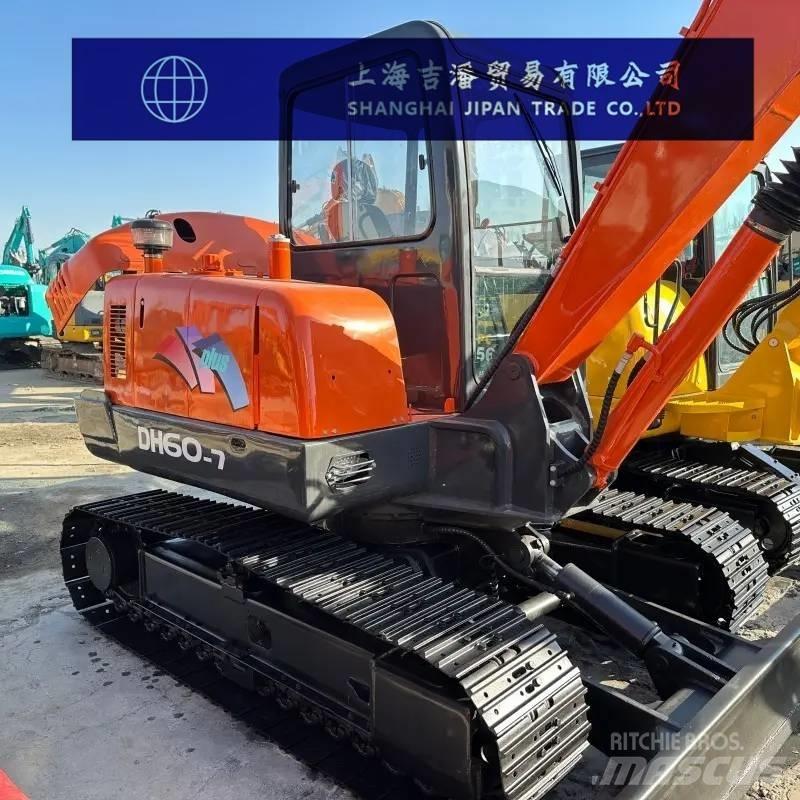 Doosan DH 60-7 소형 굴삭기 7톤 미만