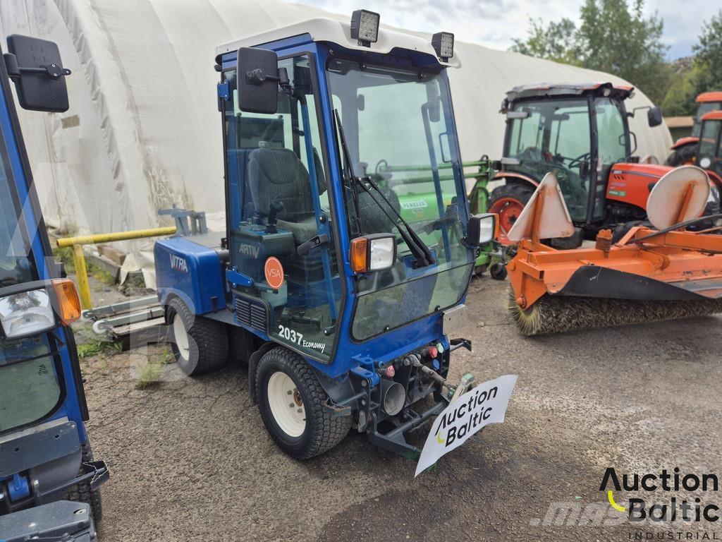 Vitra 2037 Economy 도로 청소차