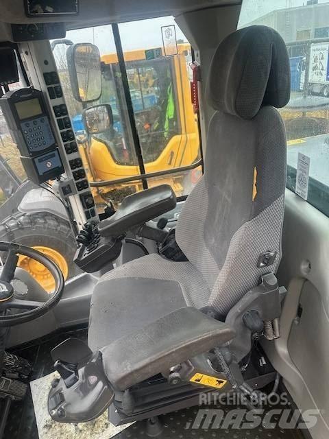 Volvo L180H  휠로우더