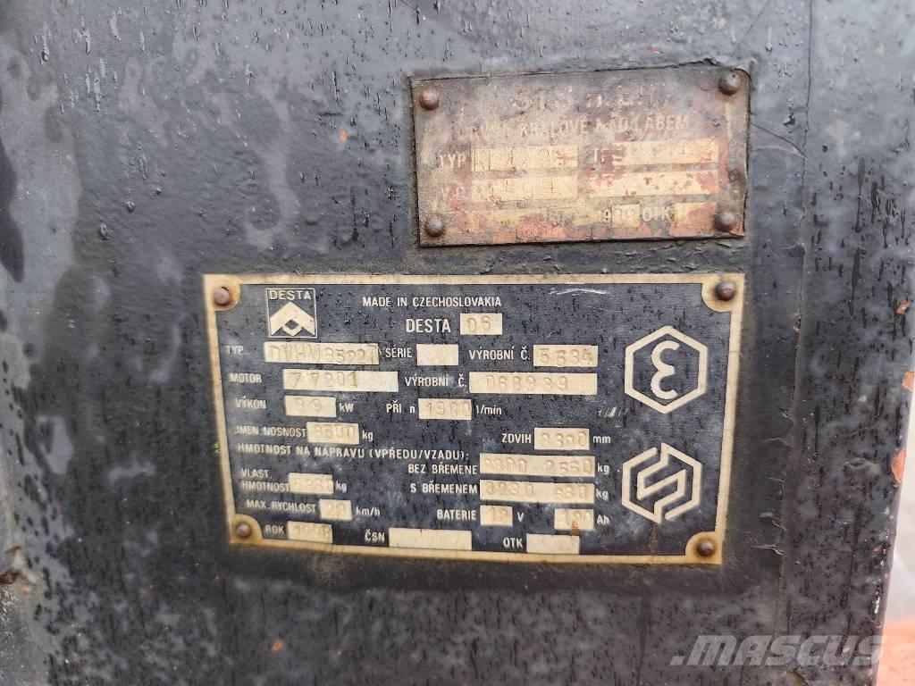 Desta DVHM 3522 디젤 지게차