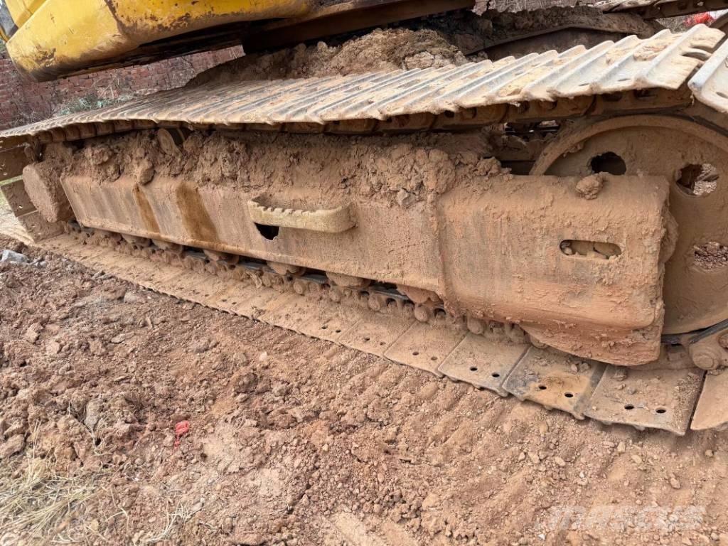 Komatsu PC 120-8 대형 굴삭기 29톤 이상