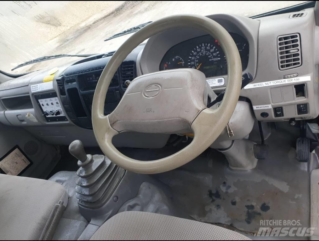 Hino 300 기타 트럭