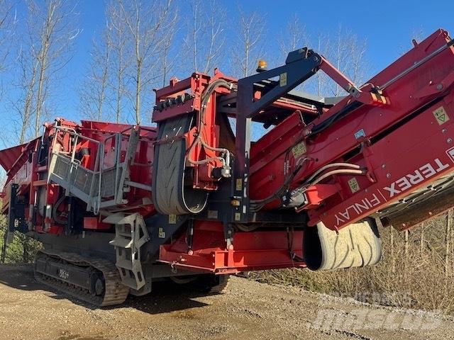 Terex Finlay 883+ 스크리너