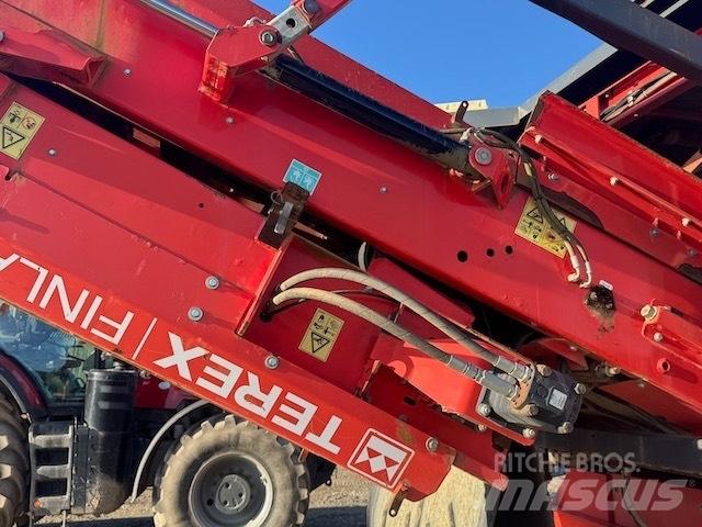 Terex Finlay 883+ 스크리너