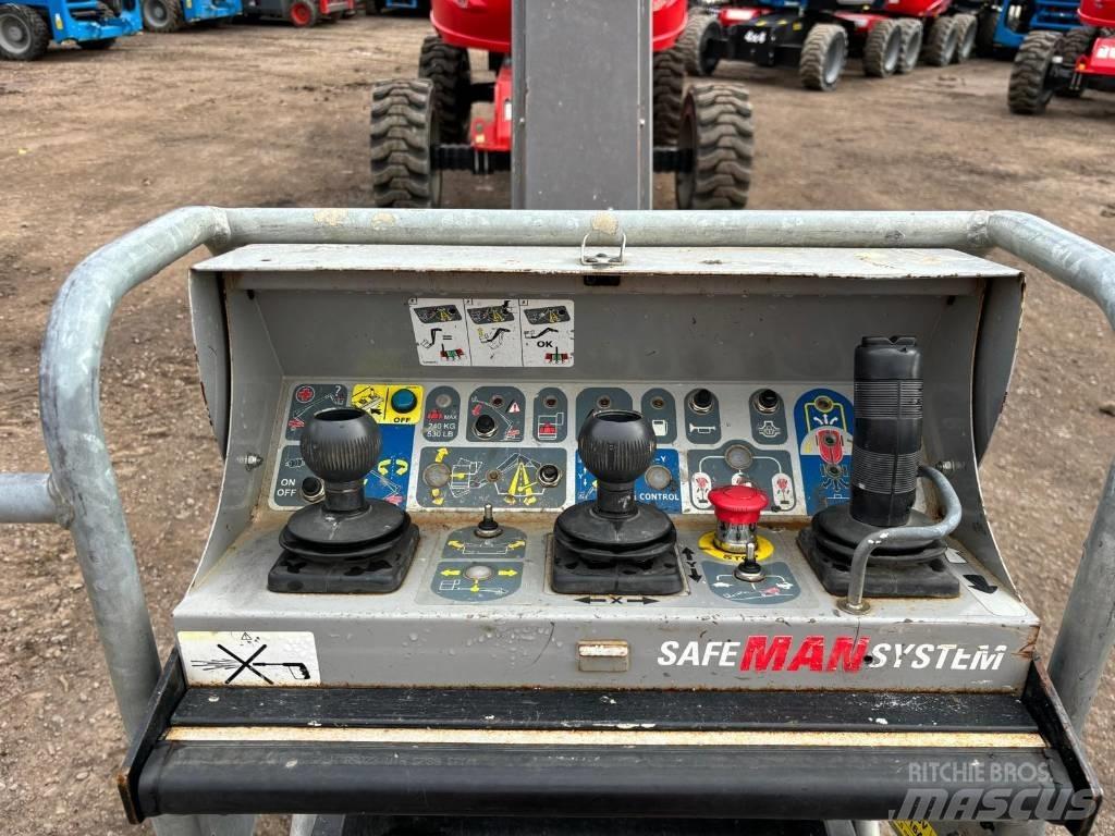 Manitou 220 TJ 견인식 전동이동 리프트