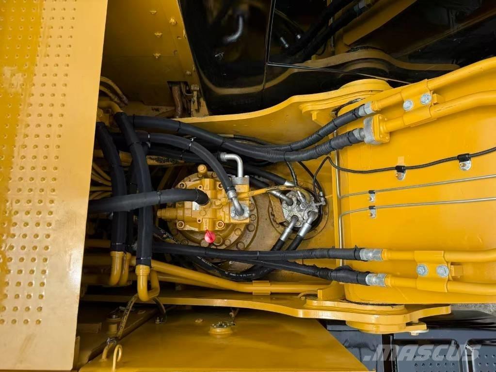 CAT 320 D L 대형 굴삭기 29톤 이상