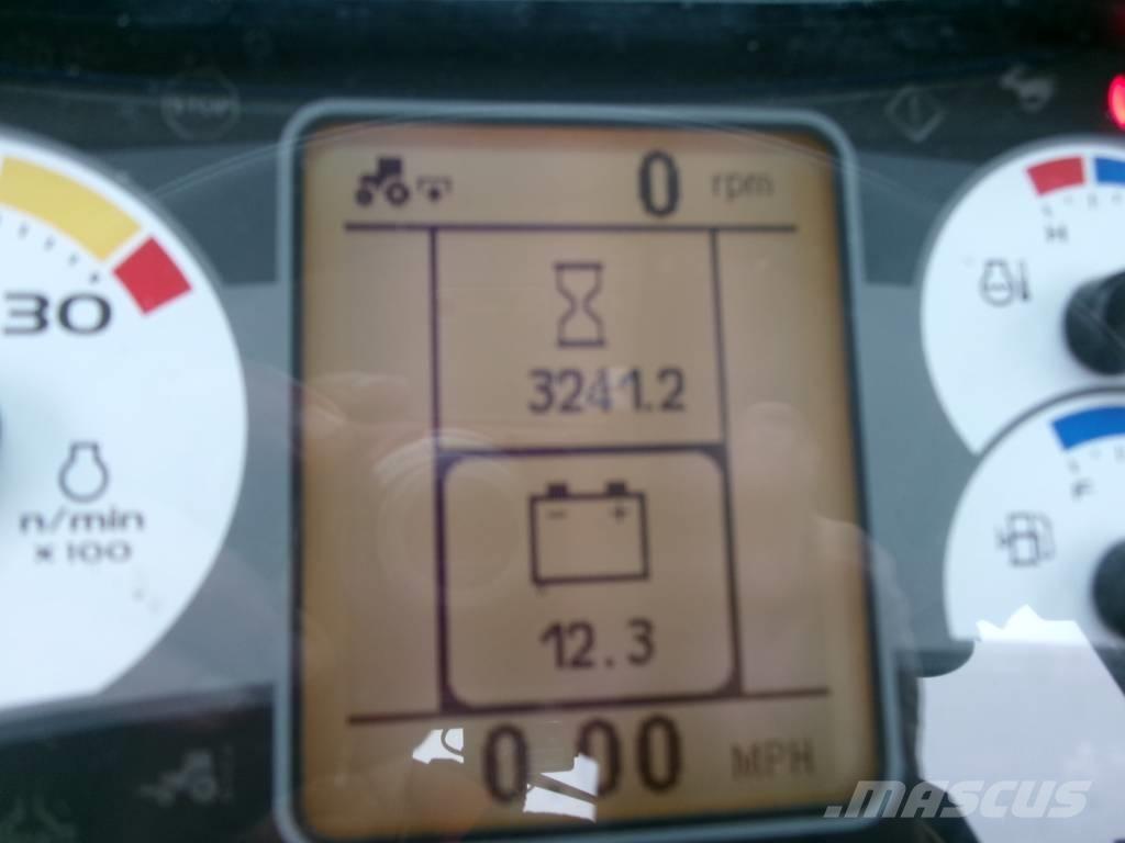 New Holland T 4.75 트랙터