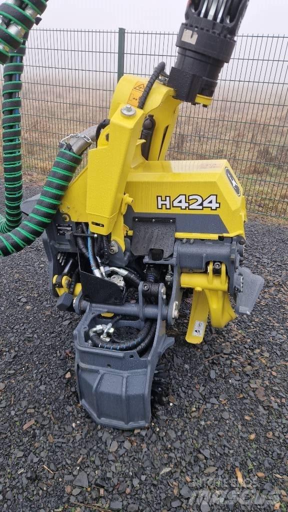 John Deere H424 가지치기 장비
