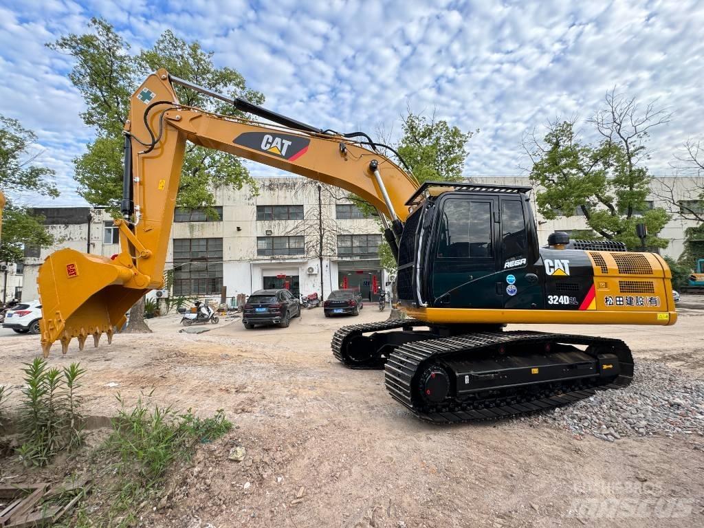 CAT 324 D L 대형 굴삭기 29톤 이상