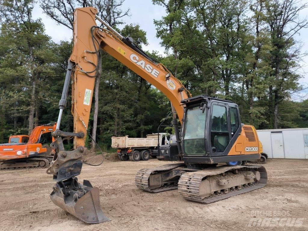 CASE CX 130 D 대형 굴삭기 29톤 이상