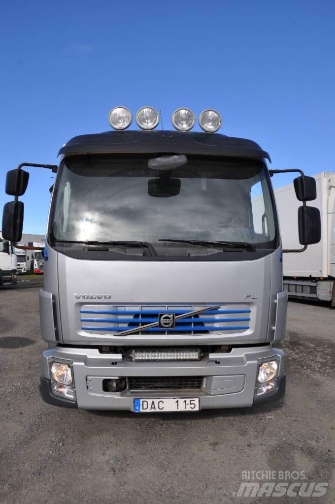 Volvo FL240 4X2 온도 조절식 트럭